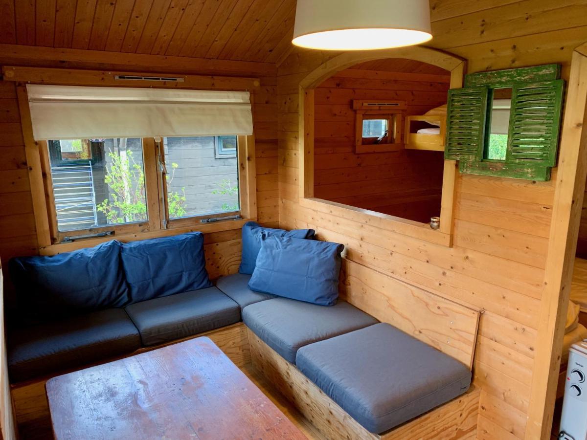 The Bee - Trekkershuts & Apartment Opperdoes Exteriör bild