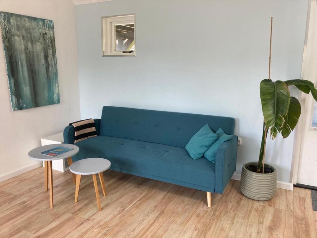 The Bee - Trekkershuts & Apartment Opperdoes Exteriör bild